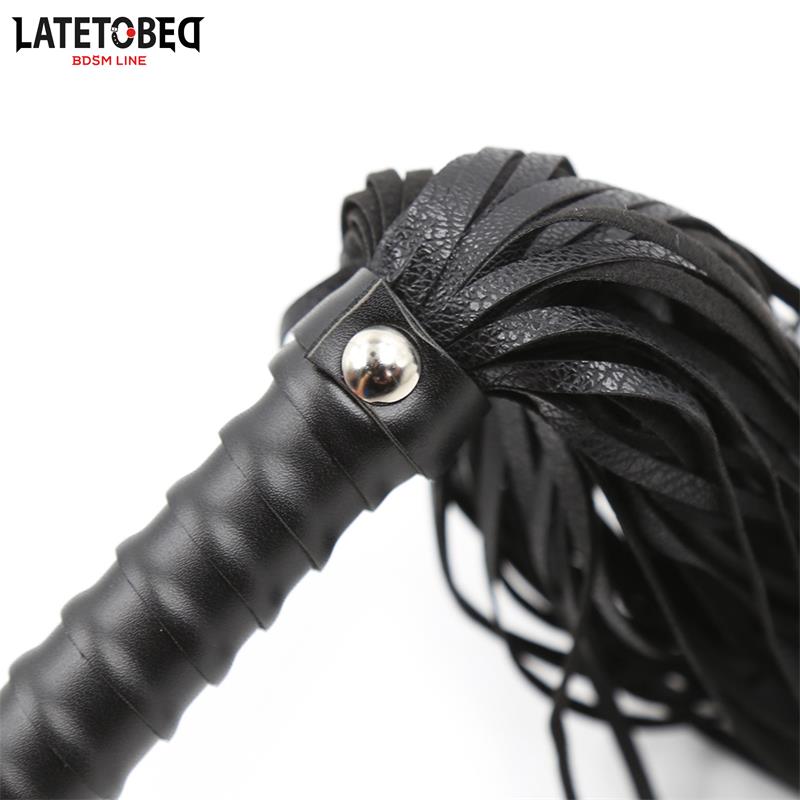 Flogger Negro 485cm